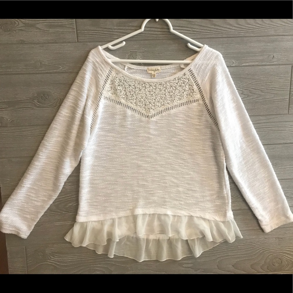 Maison Jules White Sweater w/embroidered neckline